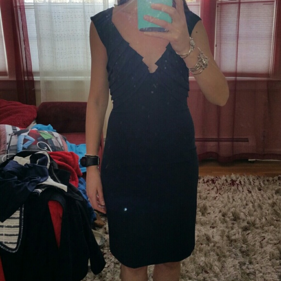Gorgeous Black Halo navy dress with peplum back - Picture 3 of 3