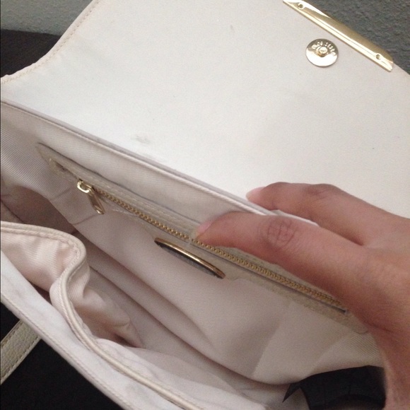 Beige cross over bag - Picture 2 of 4