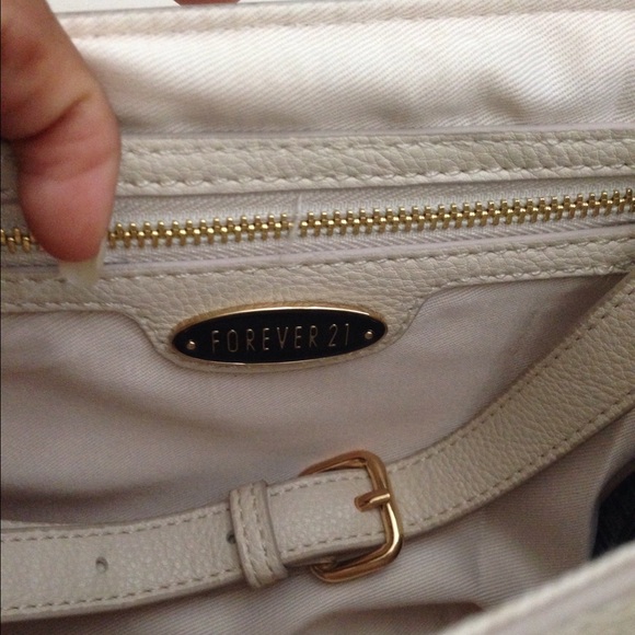 Beige cross over bag - Picture 4 of 4