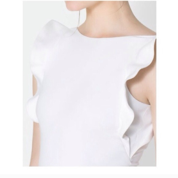 Zara Dresses - Zara white riffle dress size M Zara Dresses - Zara white riffle dress size M