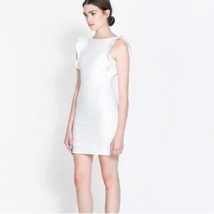 Zara Dresses - Zara white riffle dress size M Zara Dresses - Zara white riffle dress size M