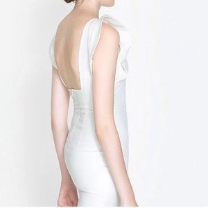 Zara Dresses - Zara white riffle dress size M Zara Dresses - Zara white riffle dress size M