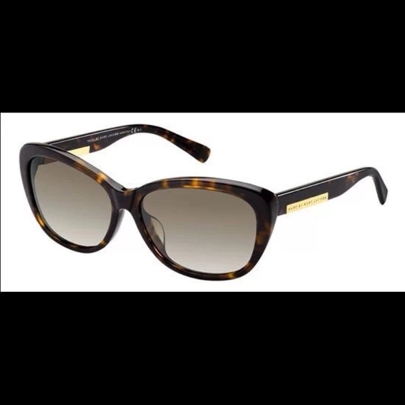Marc Jacobs slight Cat Eye Sunglasses
