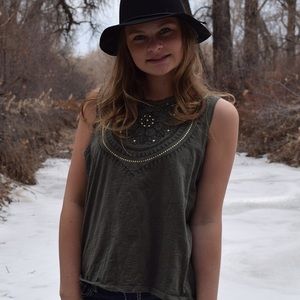 SOLD Green Muscle tee