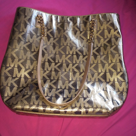MK gold jet set tote 💗💗💗