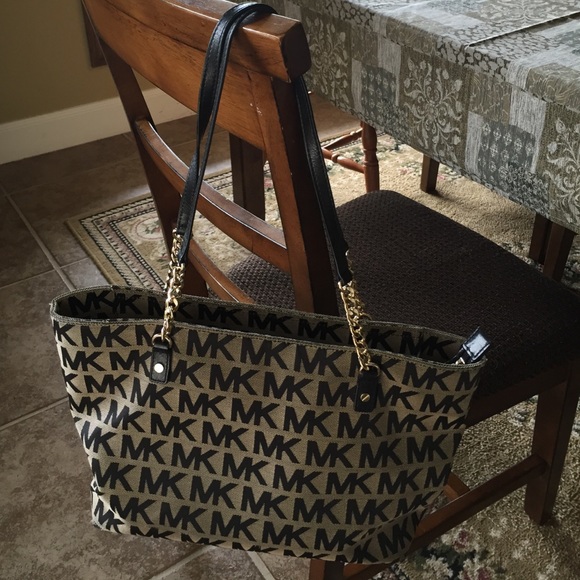 Michael Kors Purse