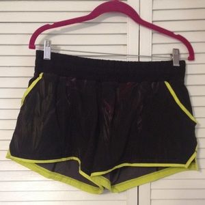 Lululemon Midnight Iris Shake n Break Shorts