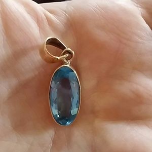 Wonderful 10.75 carat 100% Genuine Blue Topaz