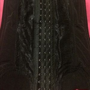 Black lace waist trainer
