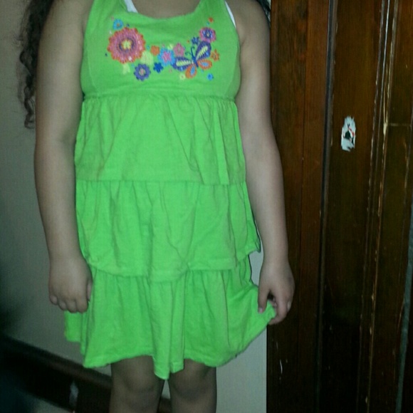 Girls dress