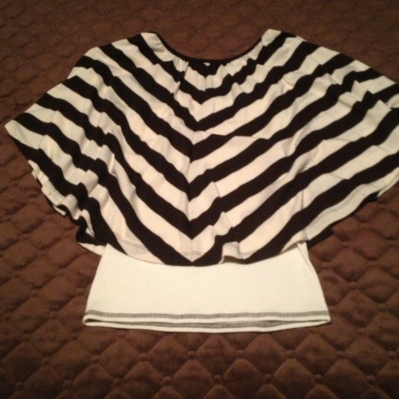 Top - Picture 3 of 4