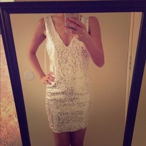 Forever 21 v-neck dress