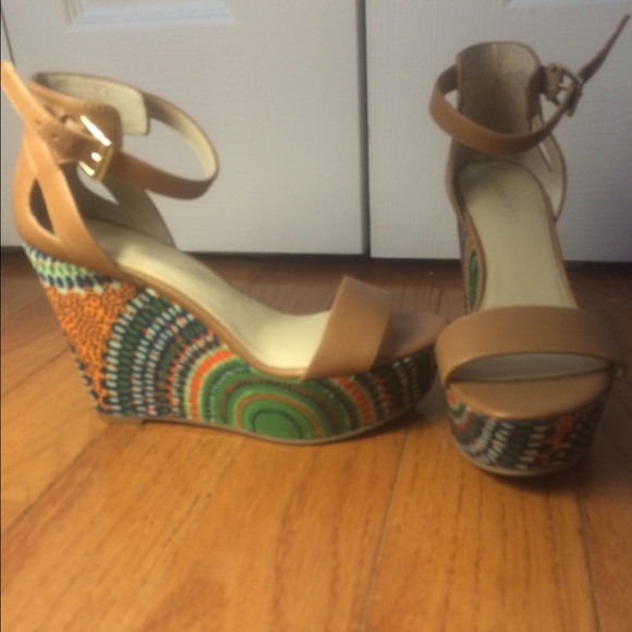 Chestnut with designed wedge heal