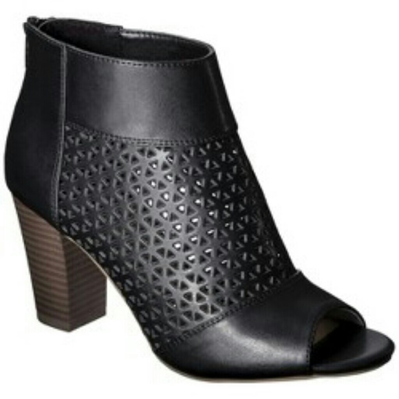 Brand new gorgeous booties