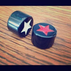 9/16 (14mm) Reversible Star Plugs