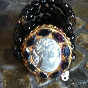 Black Beaded Cameo Bracelet