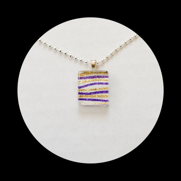 NWOT Gold and Purple Animal Print Necklace - Picture 1 of 2