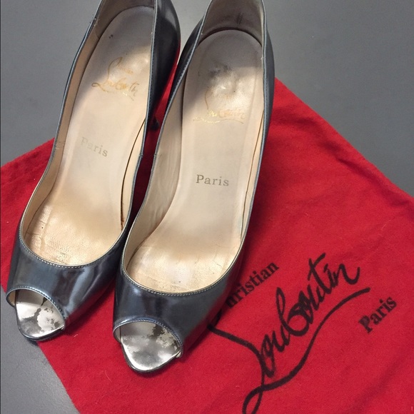 Sexy Christian Louboutin Peep Toe Pumps