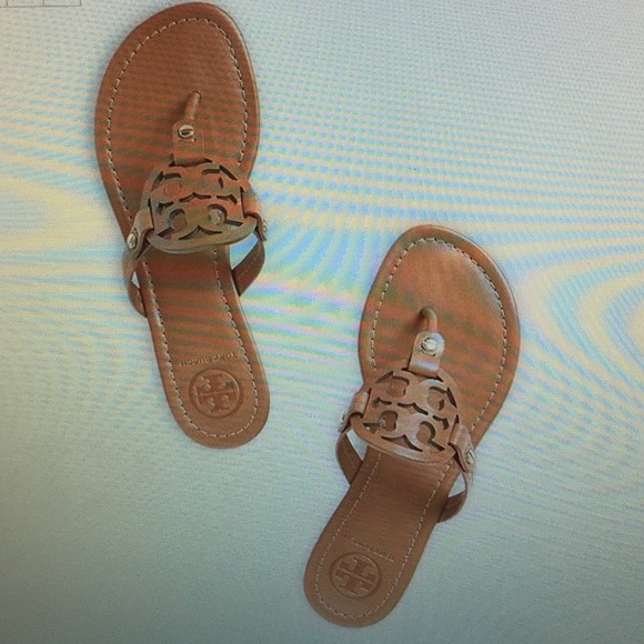 ISO! Tory burch tan miller size 7.5
