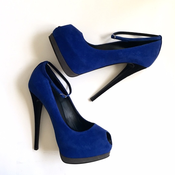 Giuseppe Zanotti Peep Toe Heels - Picture 1 of 3