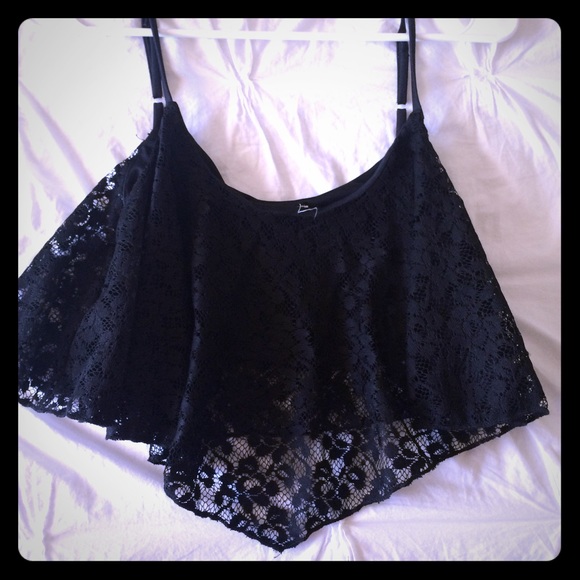 Kirra crop top *Never Worn*