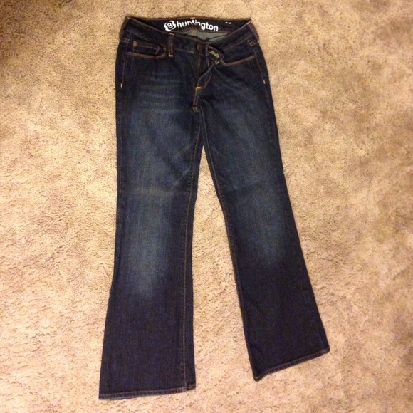 Juniors Bullhead Dark Jeans- Size 3 Short - Picture 4 of 4