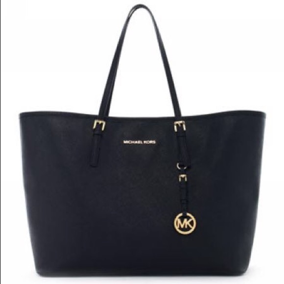 Black Michael Kors Jet Set Tote💋