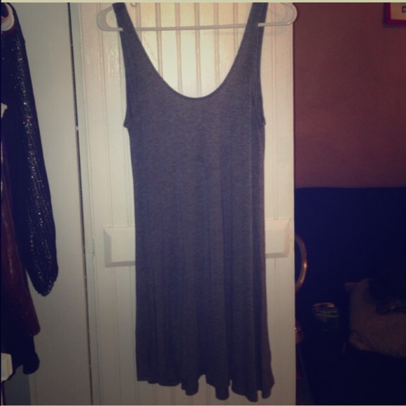 Open back gray dress tank