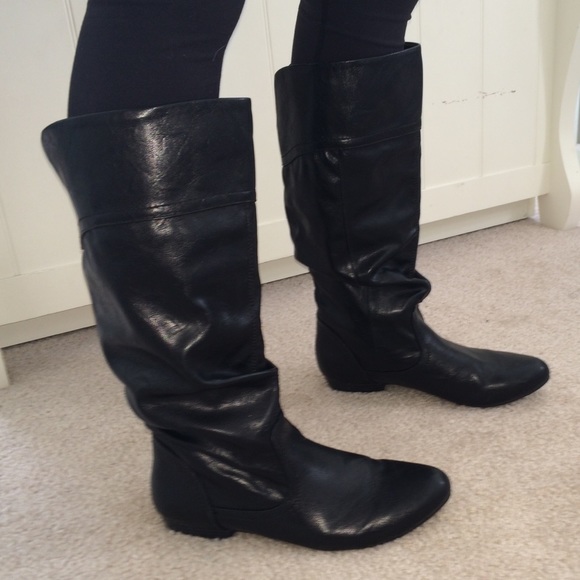 Black slouch boots