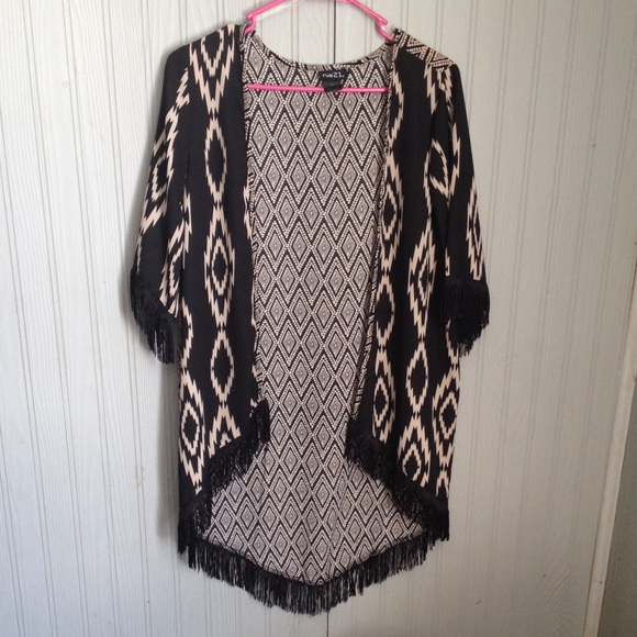 FLASH SALE Black and White-ish Kimono