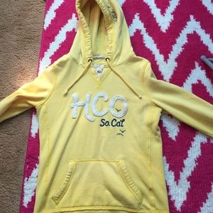 Hollister pull over