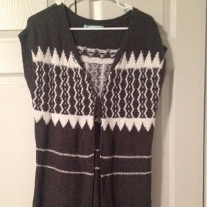 Maurices cardigan/sweater great condition