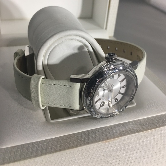 Swarovski Octea Lady Egg Shell Crystal Watch - Picture 2 of 11