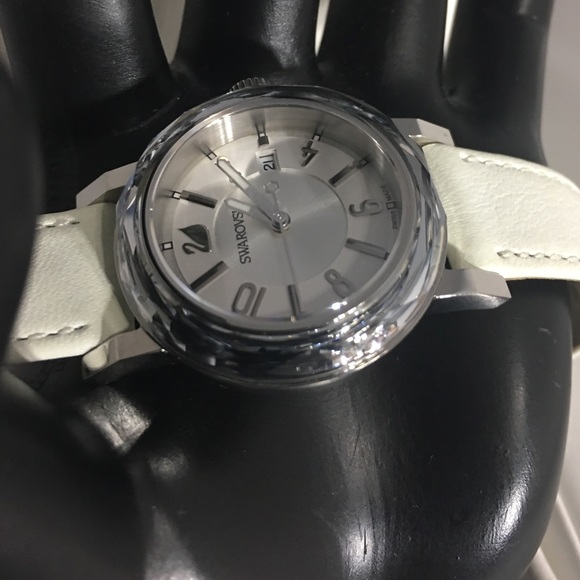 Swarovski Octea Lady Egg Shell Crystal Watch - Picture 3 of 11