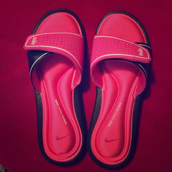 Pink Nike Comfort slides