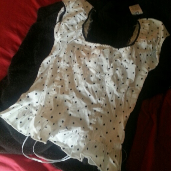 Never worn cute polka dot shirt