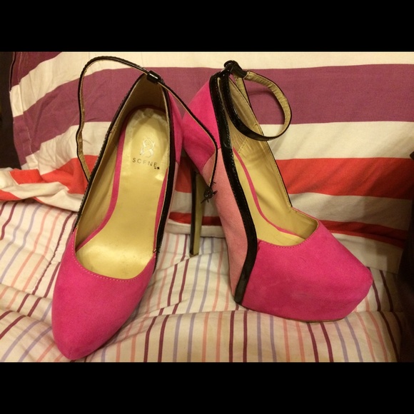 two tone pink w/ black accents heels - Picture 1 of 1