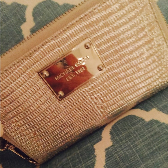 Michael Kors wristlet