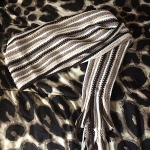 New York & company scarf