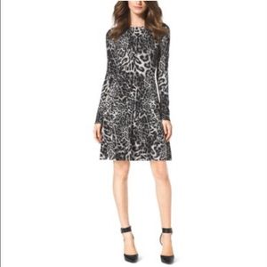 ⛔️SOLD⛔️ Michael Kors leopard-print sweater dress