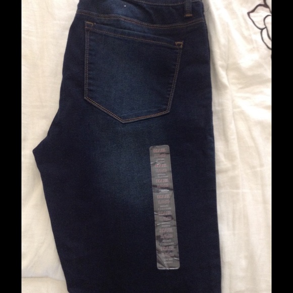✨✨🆕 Add! Dark Rinse Jegging✨✨