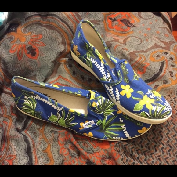 VANS slip ons NNW!