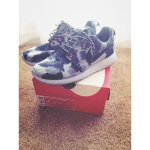 Bundle Deal Nike RosheRun & Brown Riding Boots