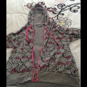 ✨✨🆕Add! Hello Kitty hoodie w/built in earphones✨✨