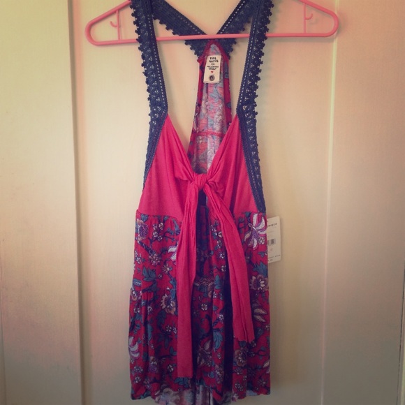 GORGEOUS flowy free people tank