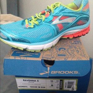 Women's Brooks