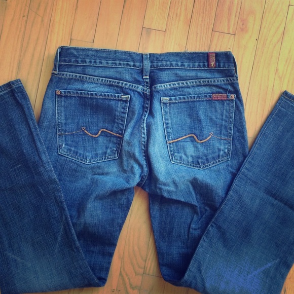 NWOT BOOTCUT 7FAM