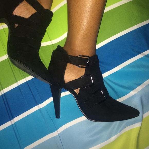 Additional photos of super cute booties!