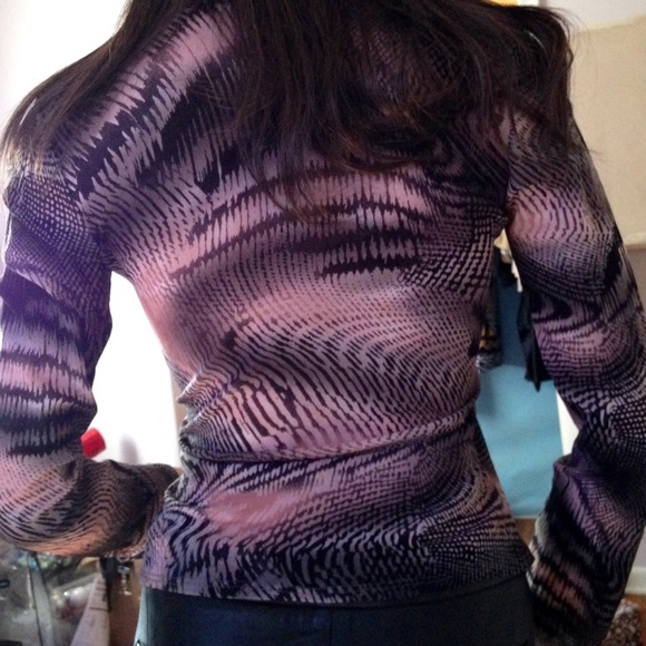 Gauze style animal printed top. Gorgeous color! - Picture 3 of 3
