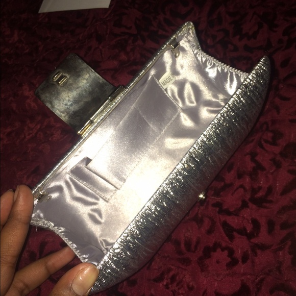 Silver Prom clutch w/ crystals - Picture 2 of 3